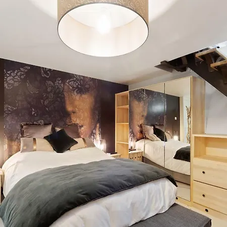 Apartament Luxurious Getaway In The Heart Of